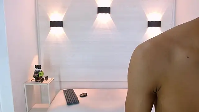 marcus hans  online show from 17, 10, 2025