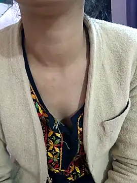 anayahotty online show from 8, 11, 2025