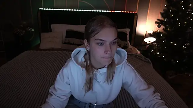 AlinaLiii online show from 19, 12, 2025