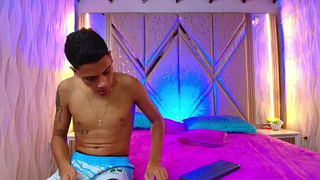 Twink davidxx online show from 16, 10, 2025