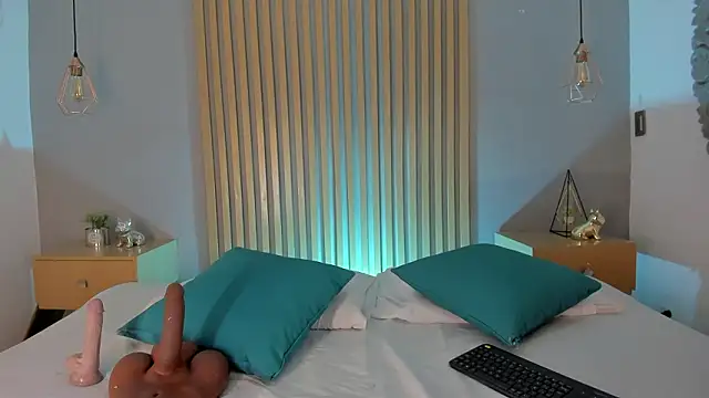 miia blaze online show from 12, 2, 2026