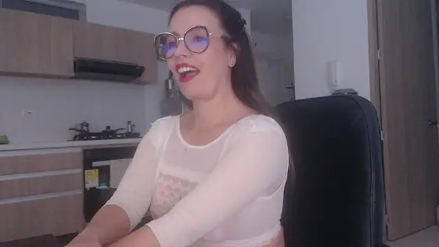 LovePaula online show from 12, 7, 2026