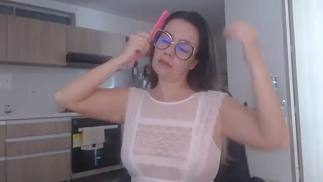 LovePaula online show from 17, 7, 2026