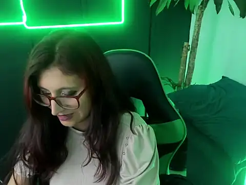 VictoriaSpenser online show from 14, 10, 2025