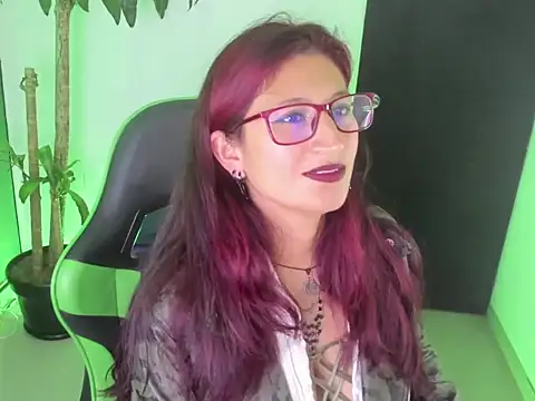 VictoriaSpenser online show from 23, 10, 2025