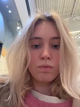 Snapshot of HoneyRay chatting on 14, 11, 2025 HoneyRay online show from 14, 11, 2025