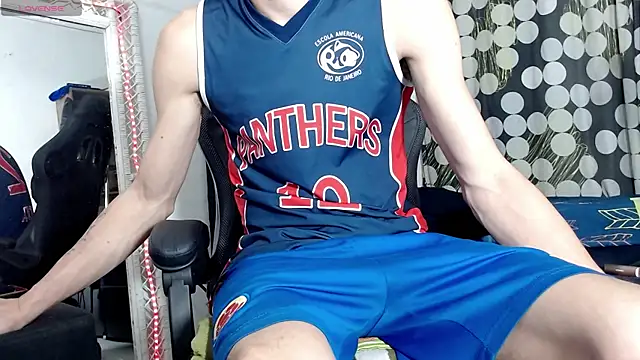LATINO27CM online show from 27, 7, 2026