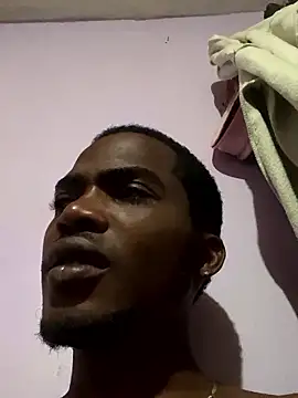 Snapshot of cockybig1 chatting on 18, 12, 2025 cockybig1 online show from 18, 12, 2025