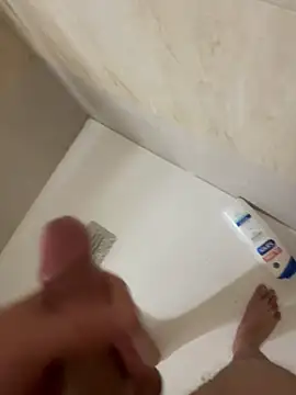 Snapshot of geilerbigdick02 chatting on 22, 11, 2025 geilerbigdick02 online show from 22, 11, 2025