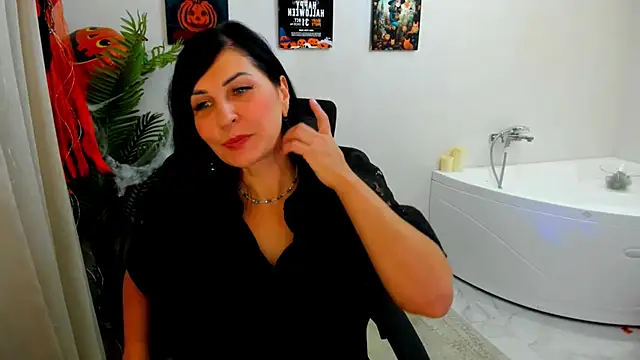 Moon Veloure1 online show from 21, 10, 2025