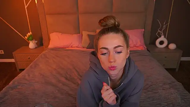 GoGoDream online show from 13, 11, 2025