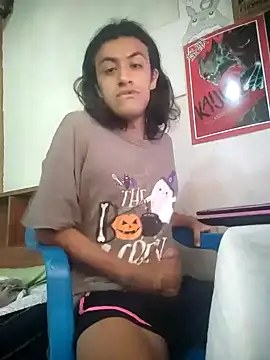 Snapshot of Maxxxine6_9 chatting on 24, 10, 2025 Maxxxine6 9 online show from 24, 10, 2025