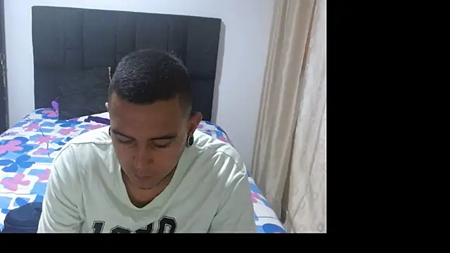 Snapshot of Carlandelli1 chatting on 30, 10, 2025 Carlandelli1 online show from 30, 10, 2025