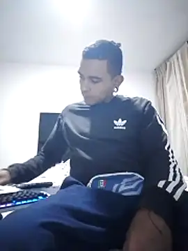 Snapshot of Carlandelli1 chatting on 12, 11, 2025 Carlandelli1 online show from 12, 11, 2025