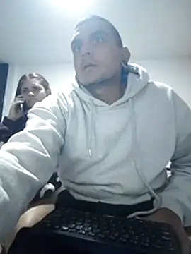 Snapshot of Carlandelli1 chatting on 3, 12, 2025 Carlandelli1 online show from 3, 12, 2025