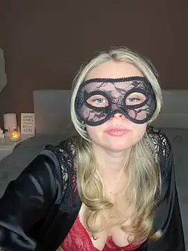 Snapshot of Cherrycolada chatting on 26, 9, 2025 Cherrycolada online show from 26, 9, 2025
