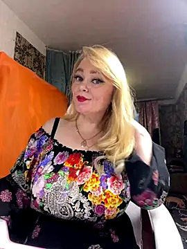 Sweet-blonde online show from 6, 11, 2025