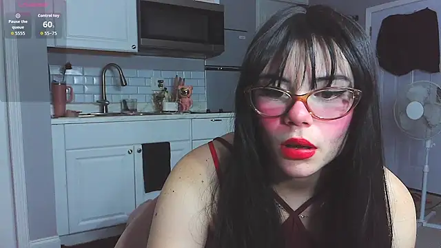LunaMilav online show from 16, 10, 2025