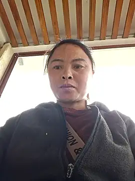 xuxulovezz online show from 16, 12, 2025