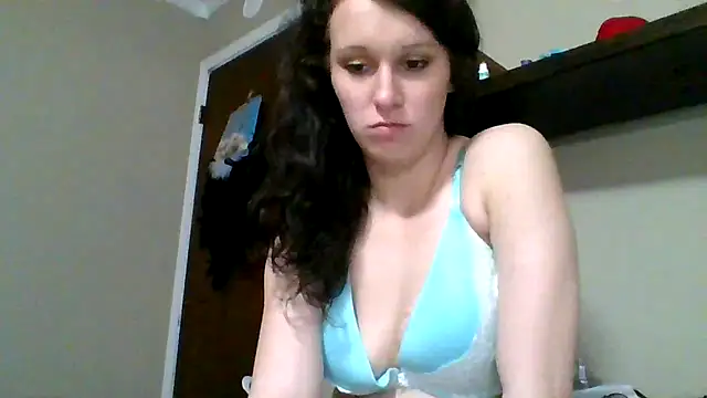 brunettebabexo3 online show from 18, 2, 2026