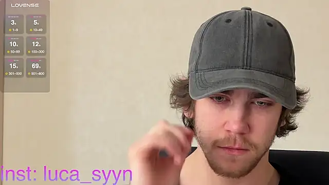 Snapshot of luca_syn chatting on 25, 10, 2025 luca syn online show from 25, 10, 2025