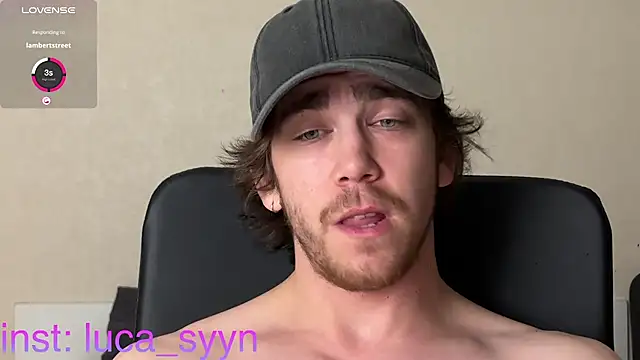 Snapshot of luca_syn chatting on 27, 10, 2025 luca syn online show from 27, 10, 2025