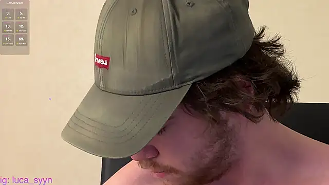 Snapshot of luca_syn chatting on 2, 11, 2025 luca syn online show from 2, 11, 2025