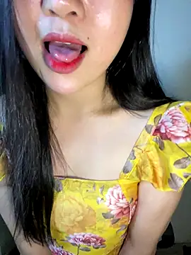 Snapshot of Be_xinh chatting on 15, 10, 2025 Be xinh online show from 15, 10, 2025