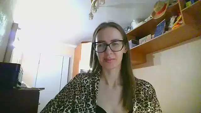 Snapshot of Norivann chatting on 12, 11, 2025 Norivann online show from 12, 11, 2025