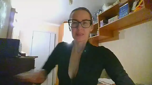 Snapshot of Norivann chatting on 15, 11, 2025 Norivann online show from 15, 11, 2025