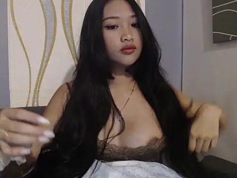 Snapshot of Bunny72772 chatting on 2, 12, 2025 Bunny72772 online show from 2, 12, 2025