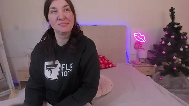 TrishaDarks online show from 8, 1, 2026