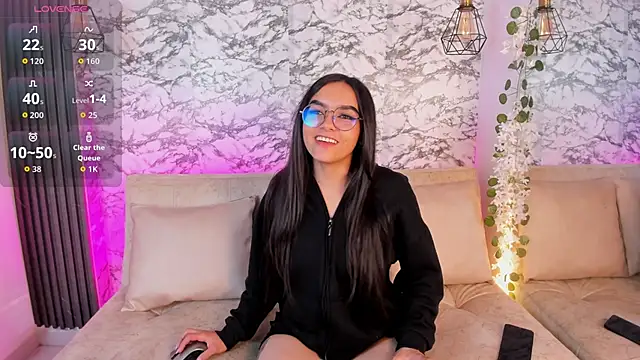 Snapshot of eimi_rosse18 chatting on 13, 11, 2025 eimi rosse18 online show from 13, 11, 2025