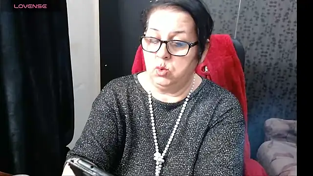 Snapshot of MissSanjanne chatting on 7, 12, 2024 MissSanjanne online show from 7, 12, 2024