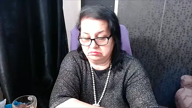 Snapshot of MissSanjanne chatting on 26, 1, 2025 MissSanjanne online show from 26, 1, 2025