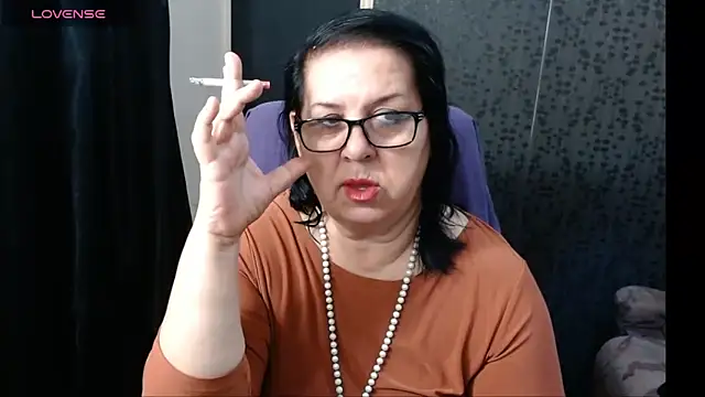Snapshot of MissSanjanne chatting on 28, 1, 2025 MissSanjanne online show from 28, 1, 2025