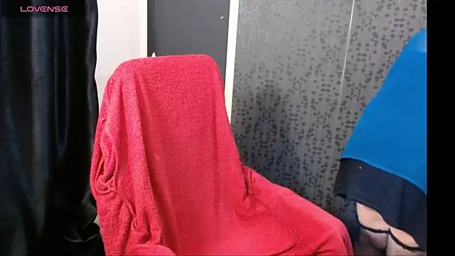 Snapshot of MissSanjanne chatting on 30, 1, 2025 MissSanjanne online show from 30, 1, 2025