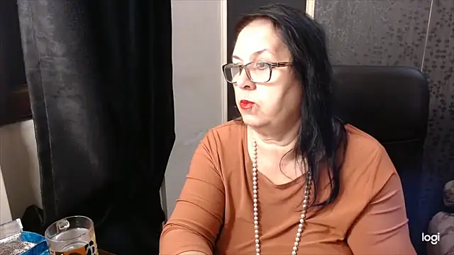 Snapshot of MissSanjanne chatting on 22, 11, 2025 MissSanjanne online show from 22, 11, 2025