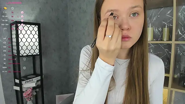 Snapshot of ElenoreReth chatting on 24, 11, 2025 ElenoreReth online show from 24, 11, 2025