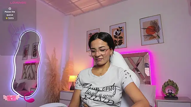 Snapshot of akira_09_ chatting on 11, 11, 2025 akira 09 online show from 11, 11, 2025