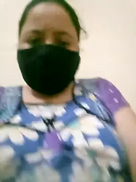 Snapshot of Cute-Purva chatting on 9, 11, 2025 Cute-Purva online show from 9, 11, 2025