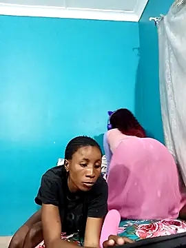 HotPetite 25 online show from 4, 12, 2025