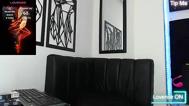 Sophia hott01 online show from 8, 4, 2026