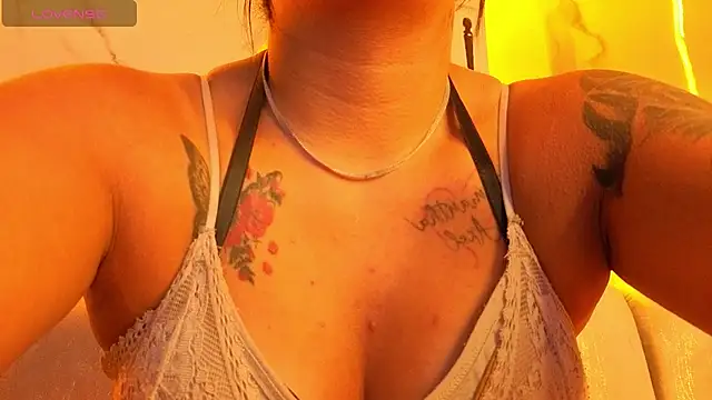 Samy Queen Tx online show from 15, 10, 2025