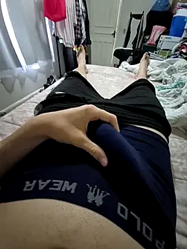 Snapshot of Salsicha244 chatting on 2, 11, 2025 Salsicha244 online show from 2, 11, 2025