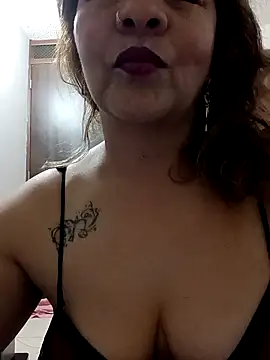 Snapshot of Abby-Blonde chatting on 29, 11, 2025 Abby-Blonde online show from 29, 11, 2025