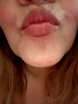 Snapshot of Abby-Blonde chatting on 14, 12, 2025 Abby-Blonde online show from 14, 12, 2025