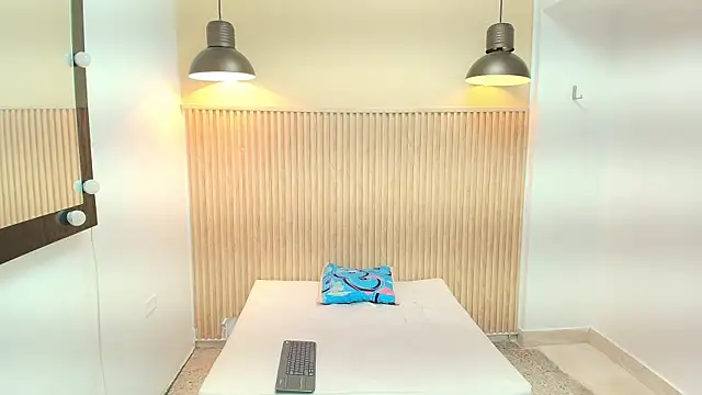 Frayhot777 online show from 8, 1, 2026