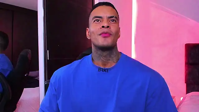 Snapshot of binmontana_ chatting on 23, 9, 2025 binmontana  online show from 23, 9, 2025