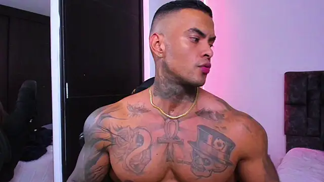 Snapshot of binmontana_ chatting on 29, 9, 2025 binmontana  online show from 29, 9, 2025